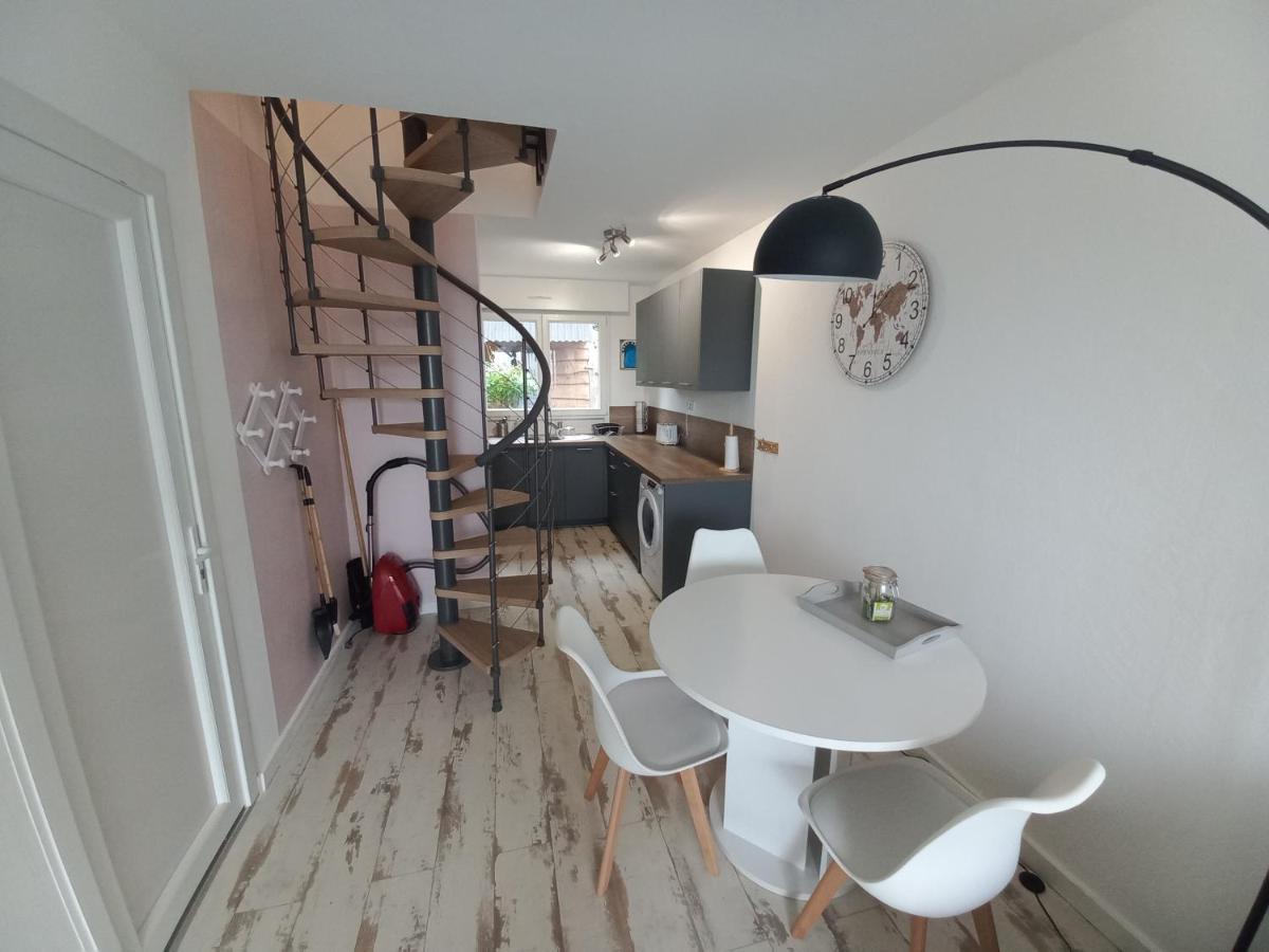 Duplex Du Bois D'Amour 坎佩尔 外观 照片