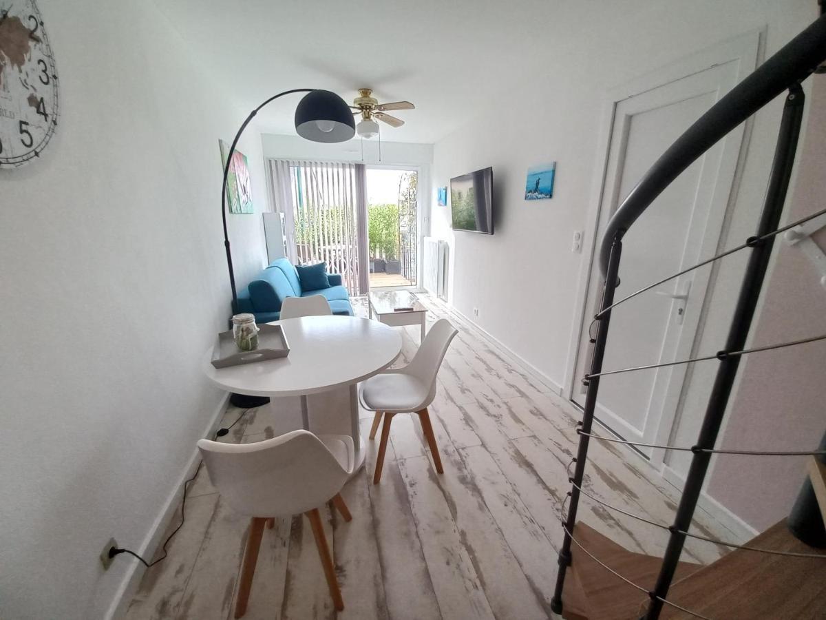 Duplex Du Bois D'Amour 坎佩尔 外观 照片